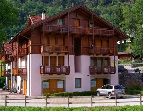 Residence Marisol Camere & Appartamenti - Mezzana Centre Екстер'єр фото